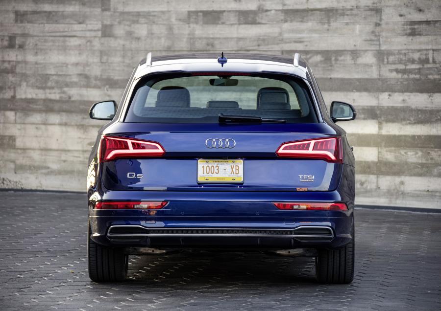  Audi Q5 TFSI Quattro S-Line 2016 года  (WW) (фото 47 из 110)